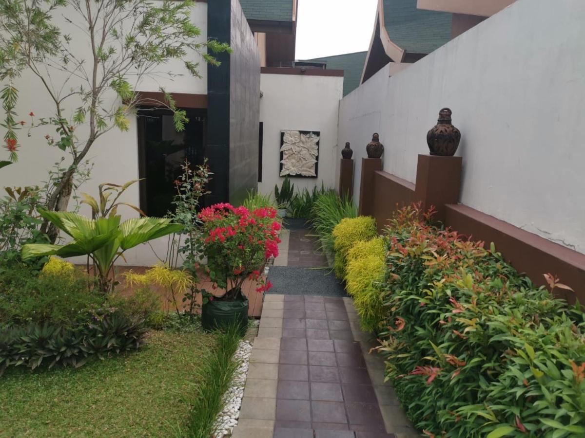 Vimala Hills Resort Cozy Villa Puncak Gadog Bogor Exterior foto